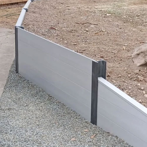 retaining wall for marine environment